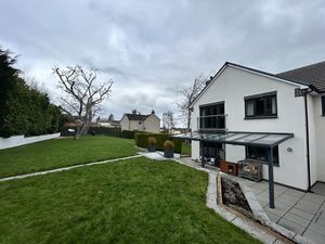 Photo 32- click for photo gallery